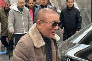 九游体育APP-包含刚刚！窗口期成都蓉城调整名单以备国王杯转会期犹他爵士调整名单以备全明星赛，Uzi伤愈复出的词条